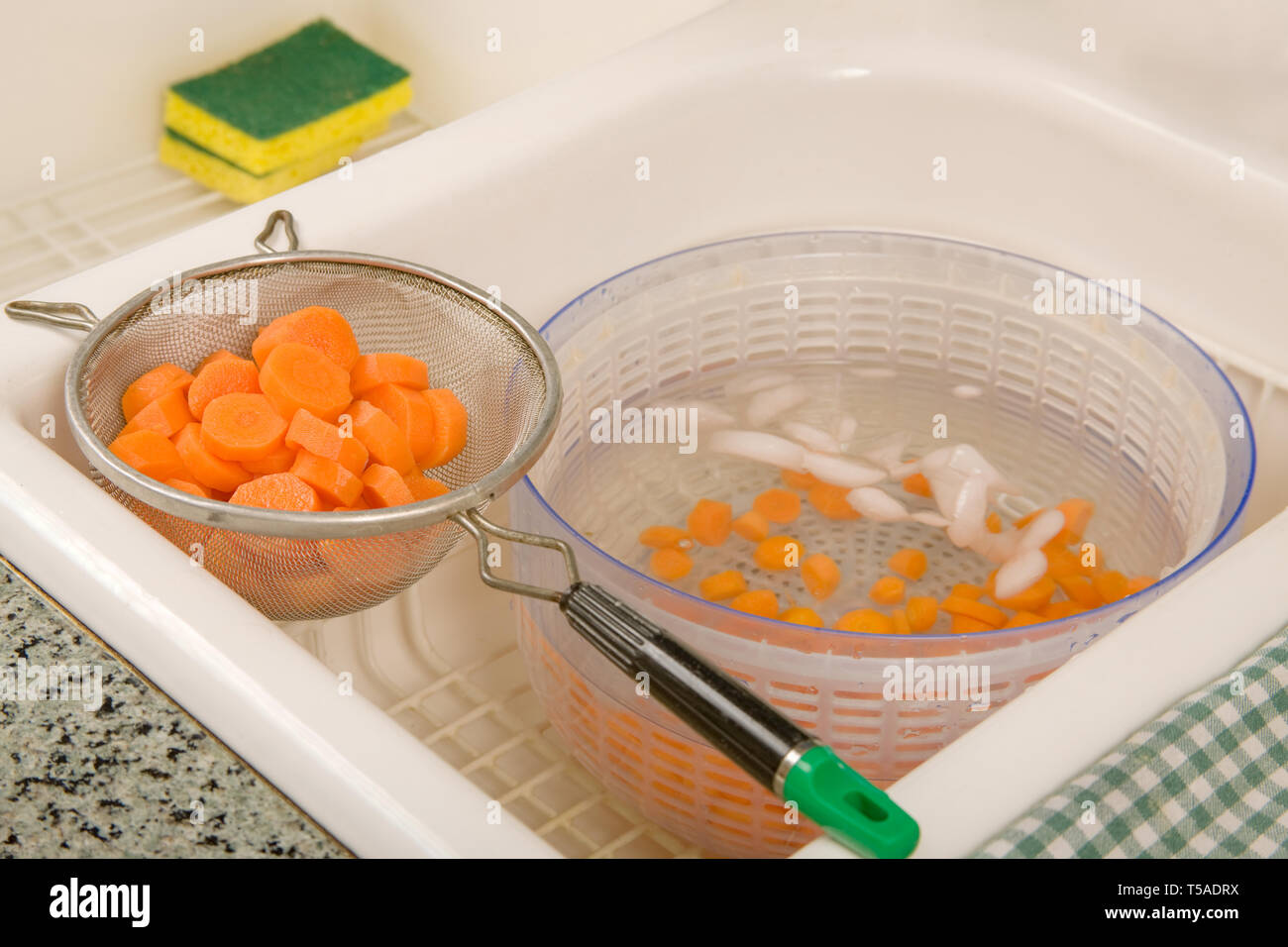 Blanching Vegetables In Large Cooking Pot Preparation Stock Photo -  Download Image Now - iStock
