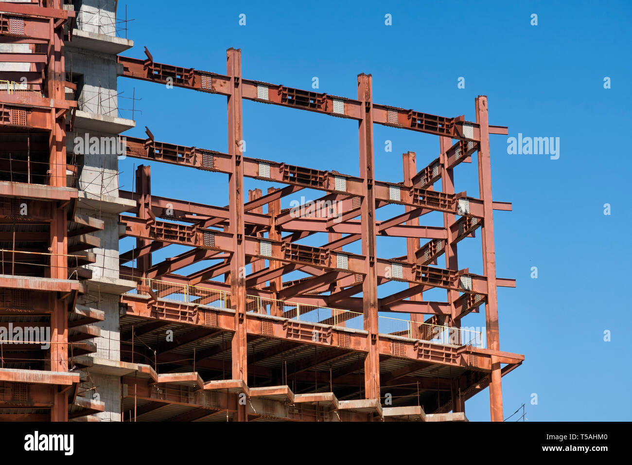 Construction frame of a skyscraper hires stock photography and images