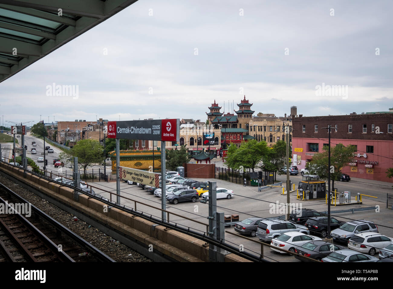 Chicago CermakChinatown metra train stop Stock Photo Alamy