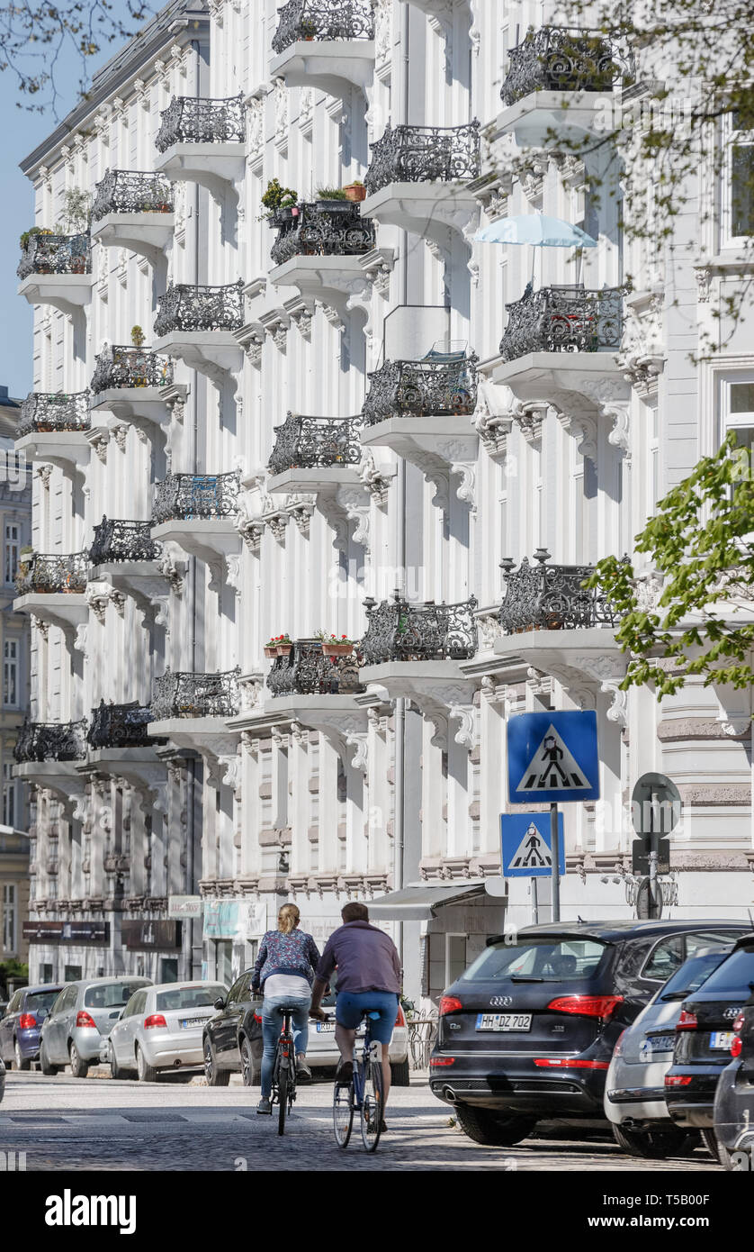 Hamburg, Germany. 22nd Apr, 2019. A residential building with
