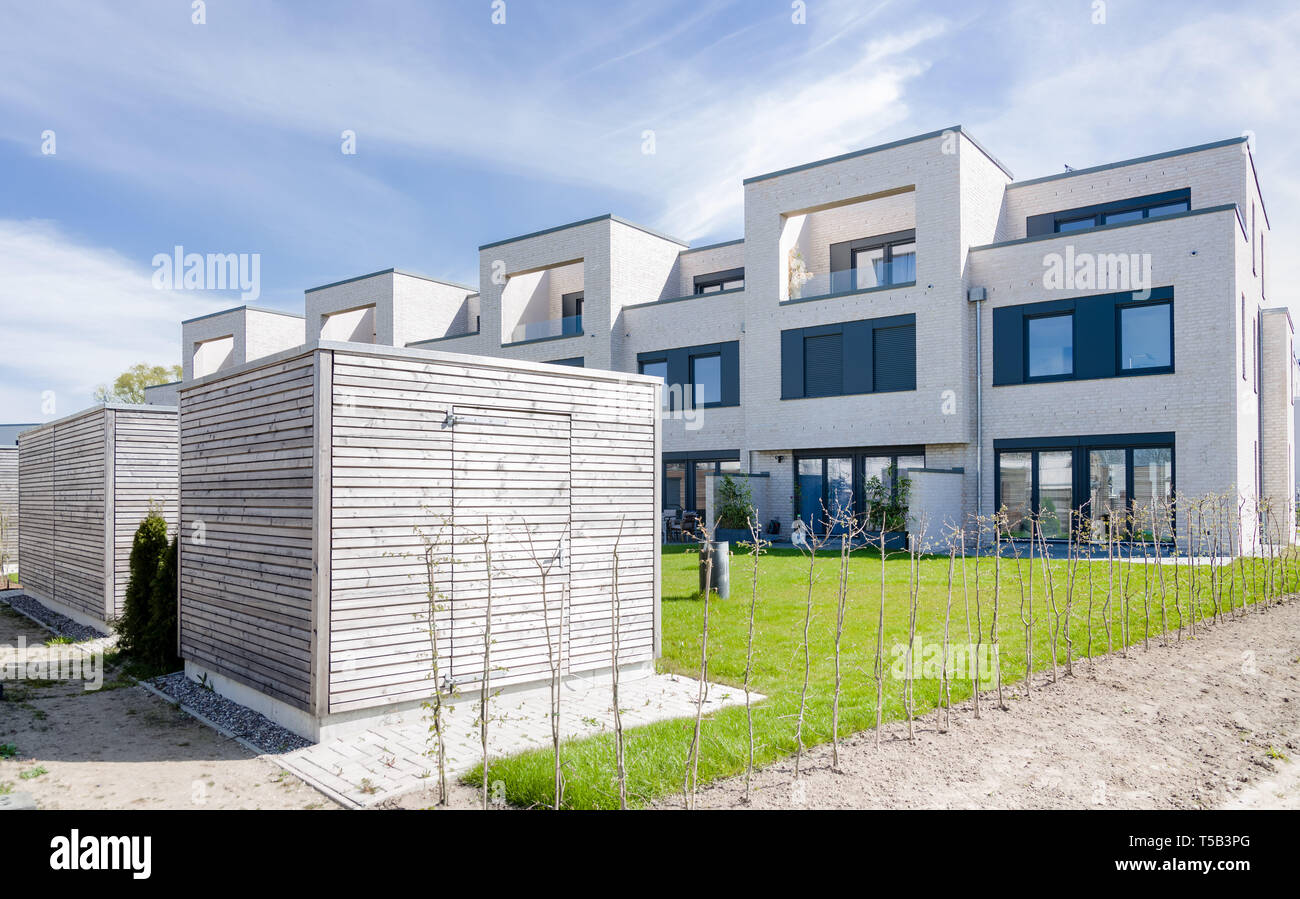 Thirtieth of apr hires stock photography and images Alamy