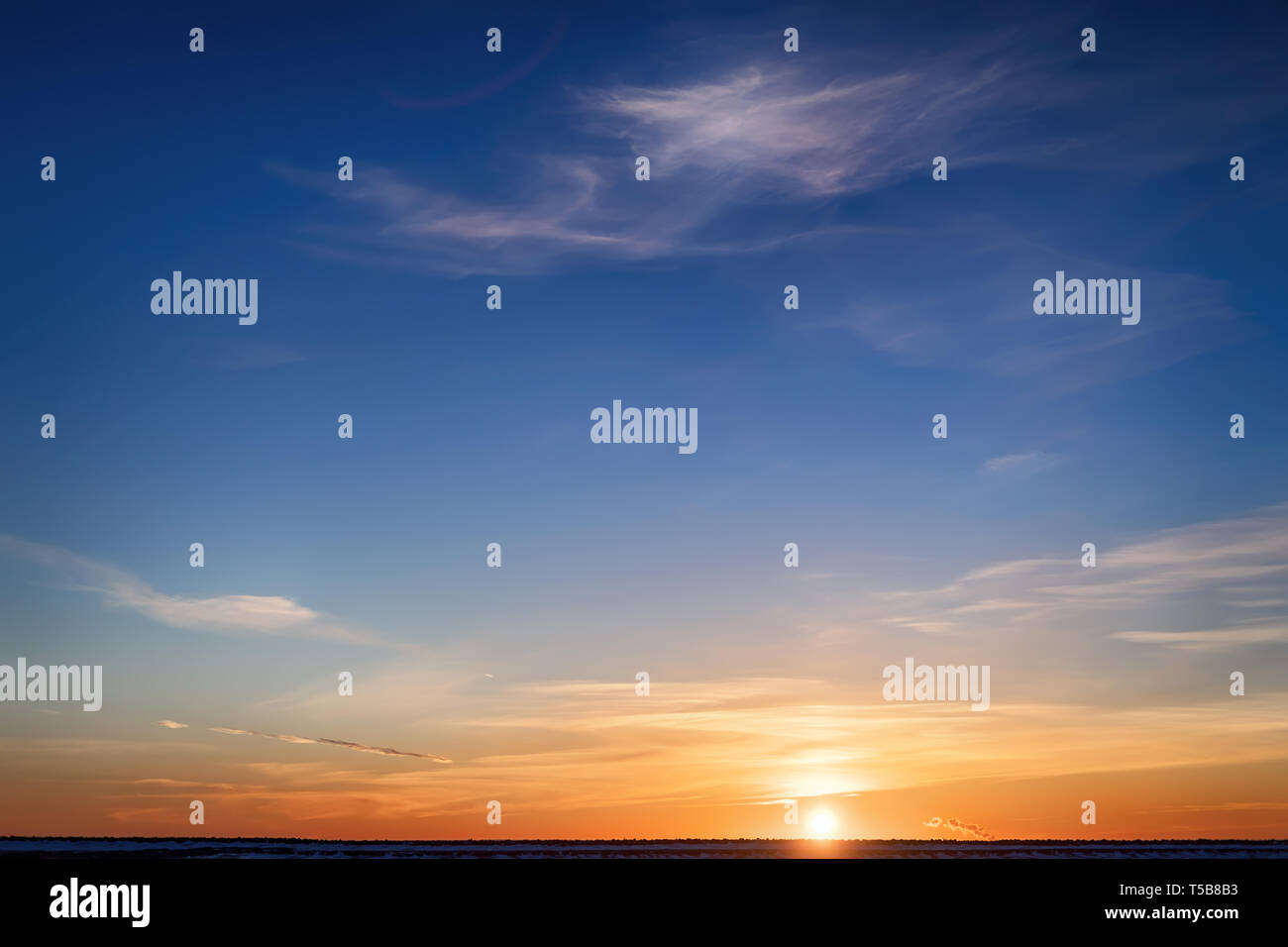 Majestic horizon hi-res stock photography and images - Alamy