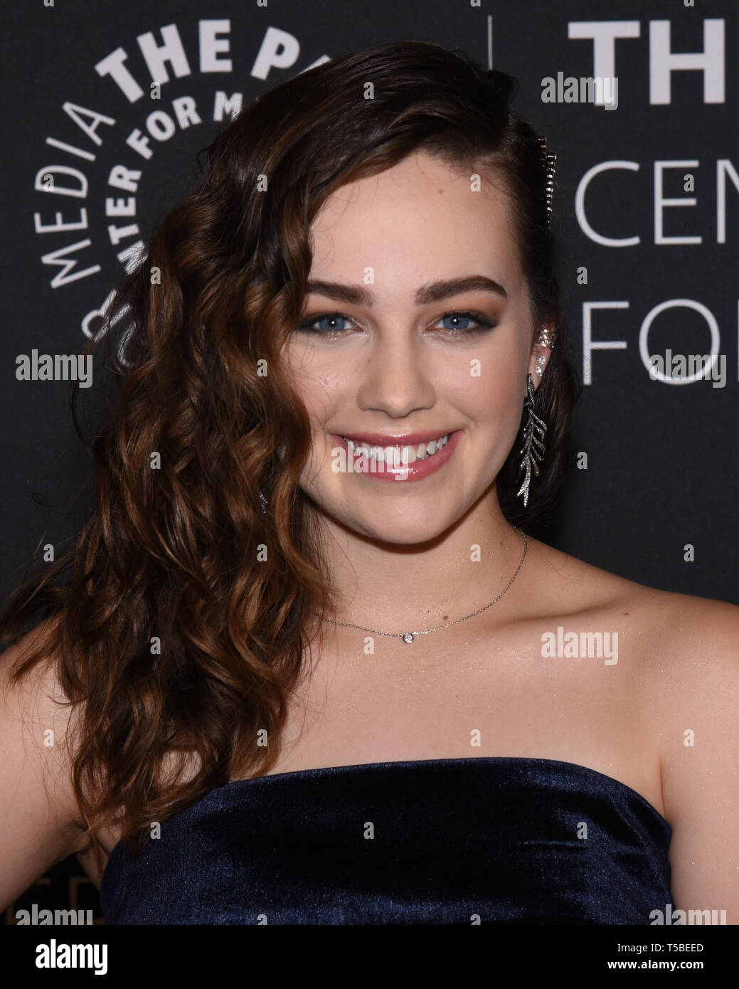 Mary mouser hi res stock photography and images Alamy