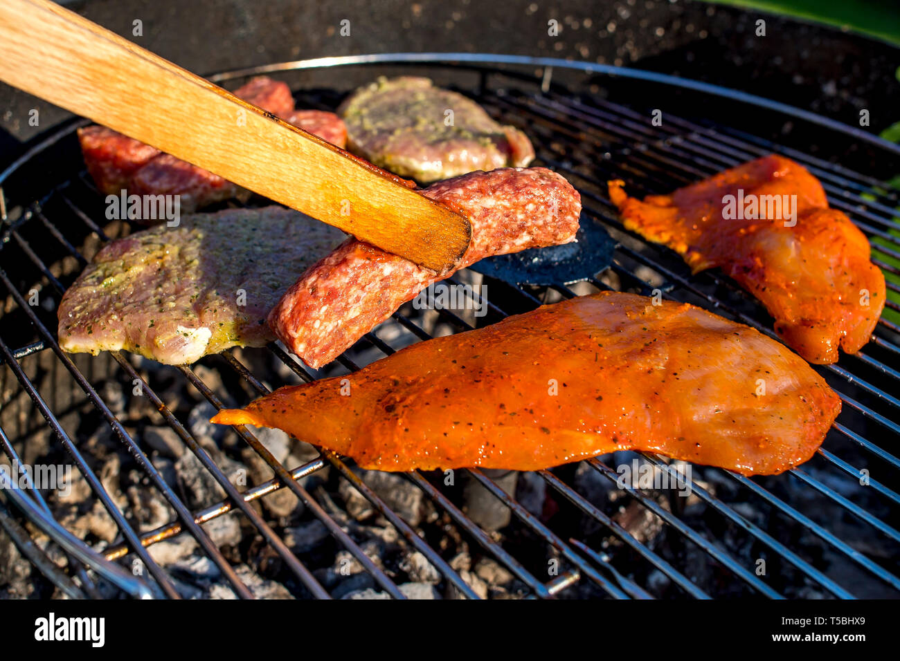 Haushalt: Kochen, Grillen, Grillabend am 21.04.2019. Stock Photo