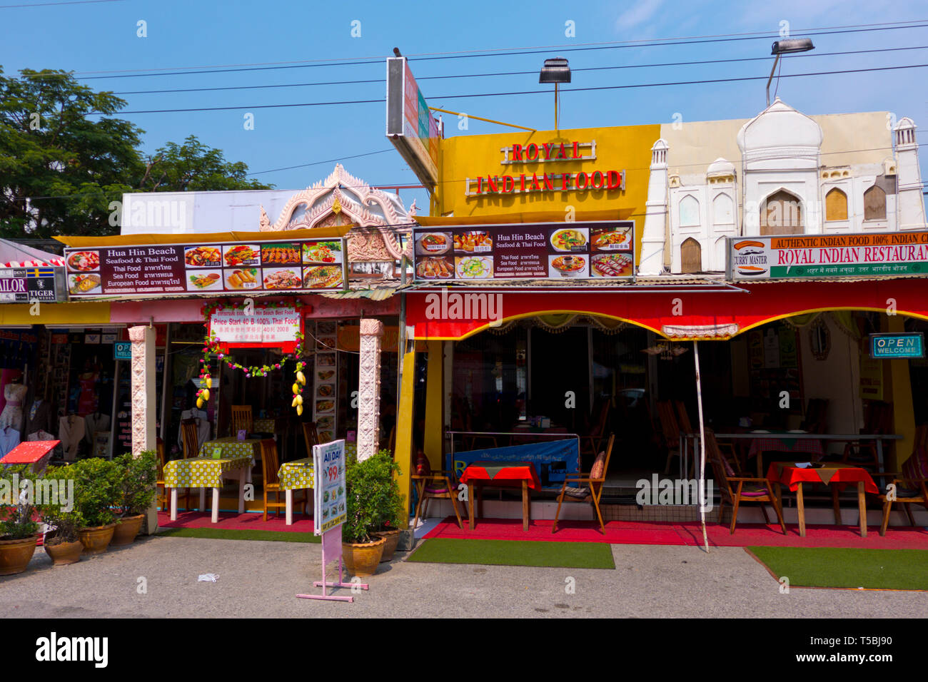 Restaurants, Soi Damnoen Kasam, Hua Hin, Thailand Stock Photo