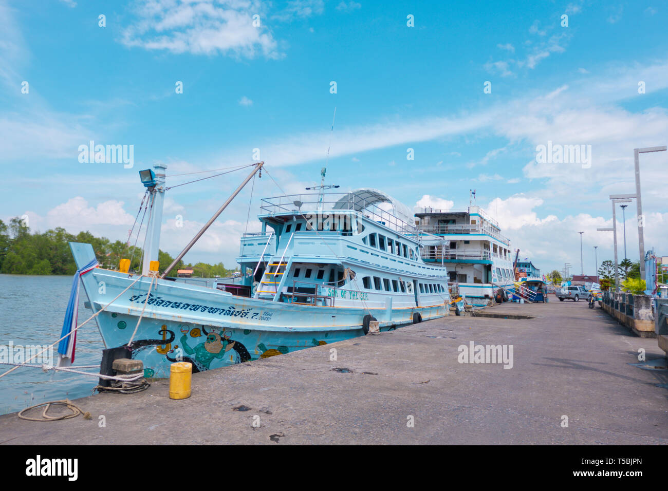Tapi river hi-res stock photography and images - Alamy