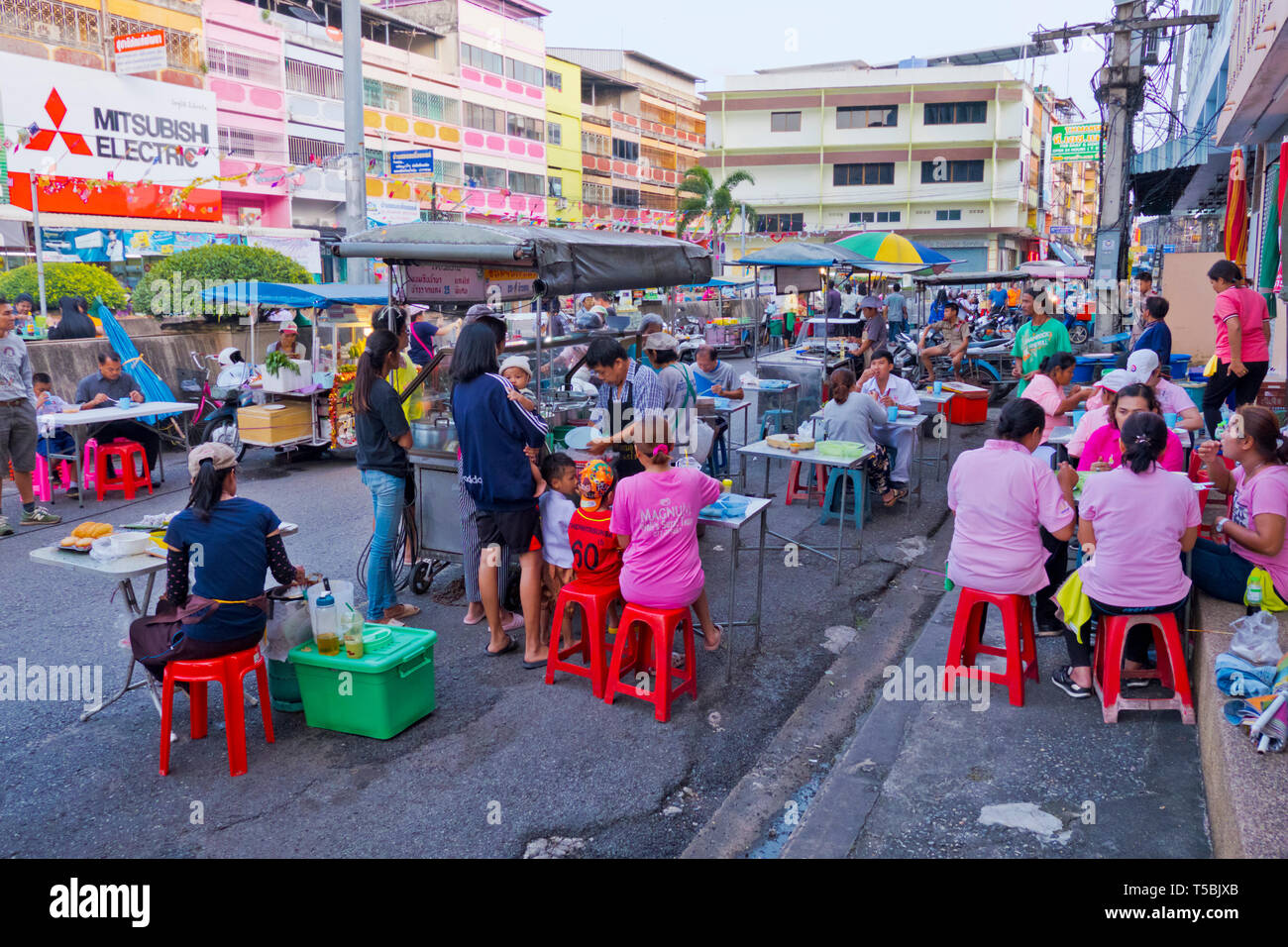 Mitkasema night market, Surat Thani, Thailand Stock Photo