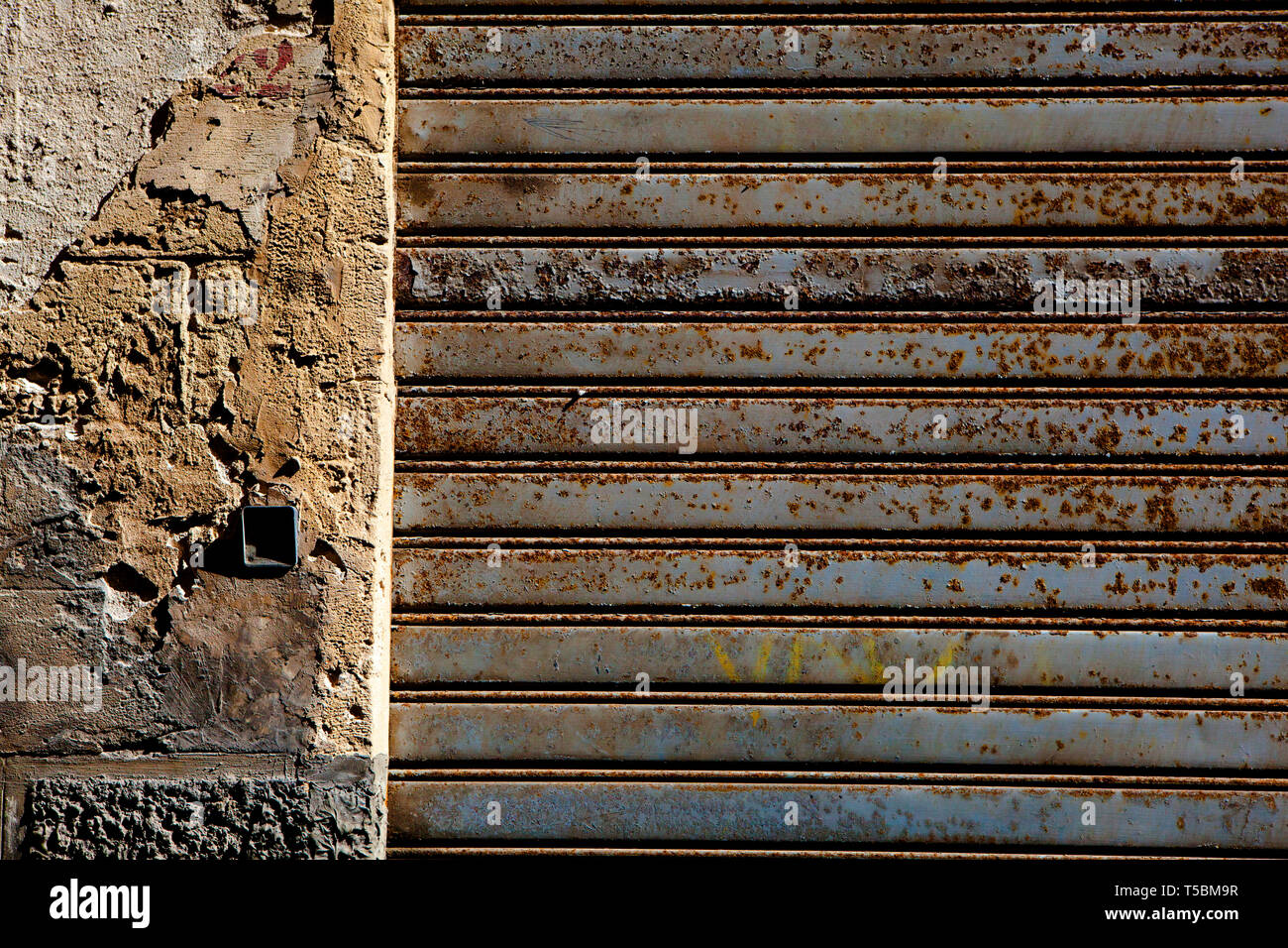 Rusty door, Trapani, Sicily. (c) 2013 davewalshphoto.com Stock Photo