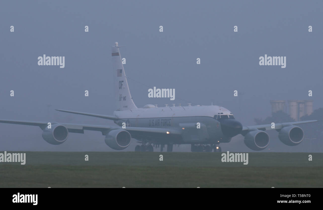 Rivet joint hires stock photography and images Alamy