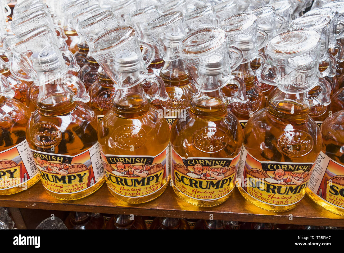 Bottles of scrumpy cider for sale in Healey's Cornish Cyder Farm, Cornwall, UK Stock Photo