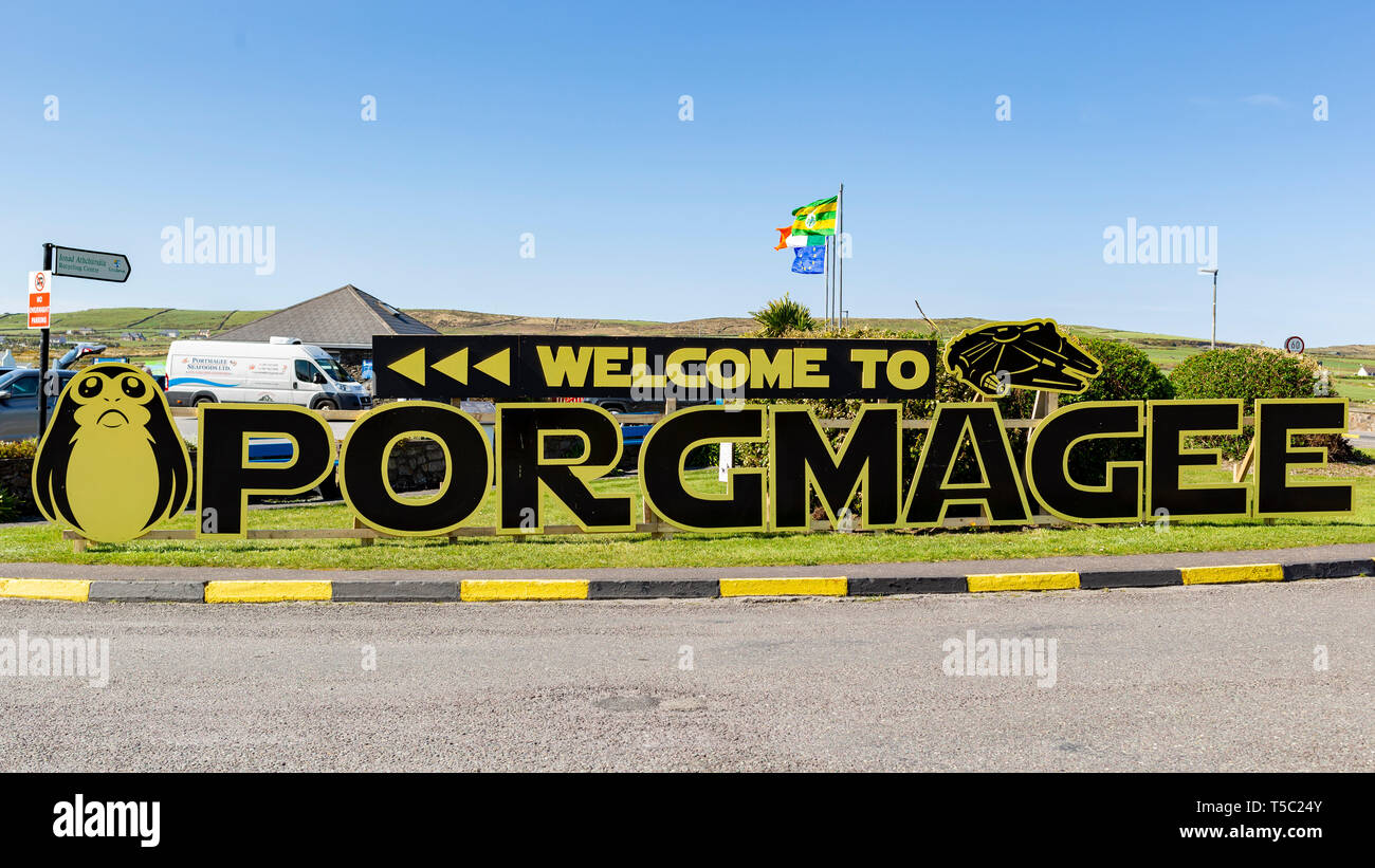 porgmagee-sign-may-the-4th-portmagee-county-kerry-ireland-T5C24Y.jpg