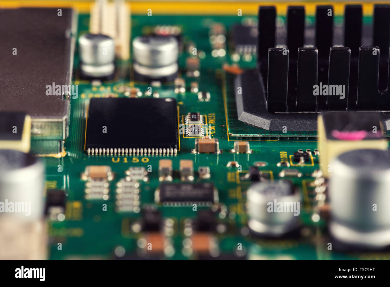 Transistor transistor logic hires stock photography and images Alamy