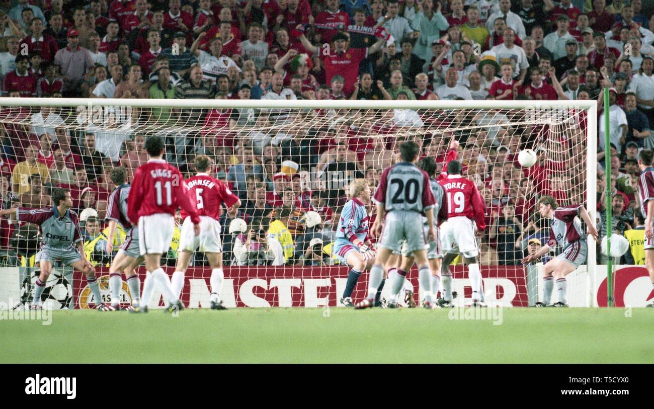 Barcelona, Spanien. 19th Apr, 2019. firo: 26.05.1999 Football, 1998/1999  Champions League: Final Manchester United - Bayern Munich, Munich, Munich  2: 1 goal, goaljubel (no.20) Ole Gunnar Solskjaer after his goal to 2: