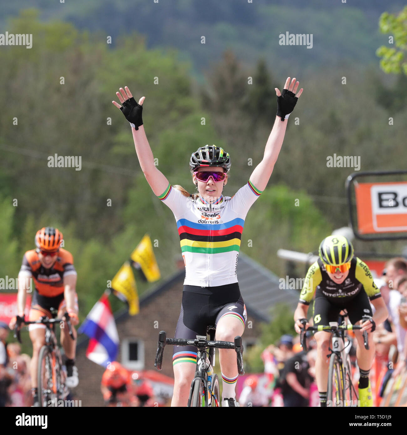 Hoei, 24-04-2019, cycling, Waalse Pijl, ladies, dames, Anna van der 