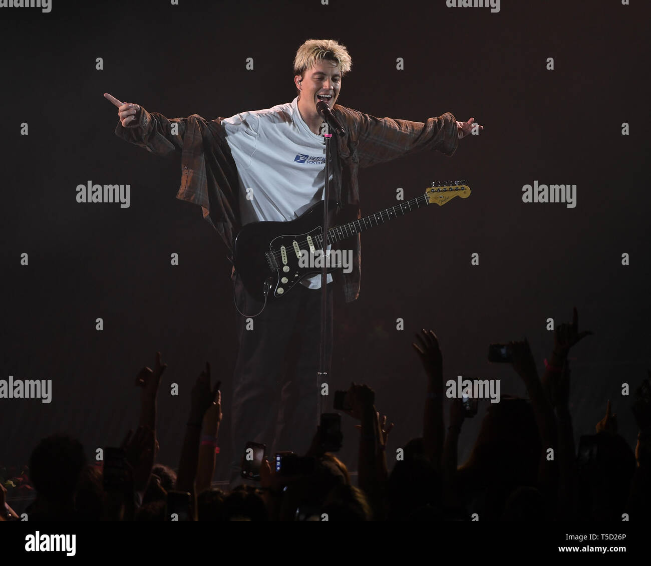 Miami Beach, FL, USA. 23rd Apr, 2019. Paul Jason Klein of LANY performs at the Fillmore on April 23, 2019 in Miami Beach, Florida. Credit: Mpi04/Media Punch/Alamy Live News Stock Photo