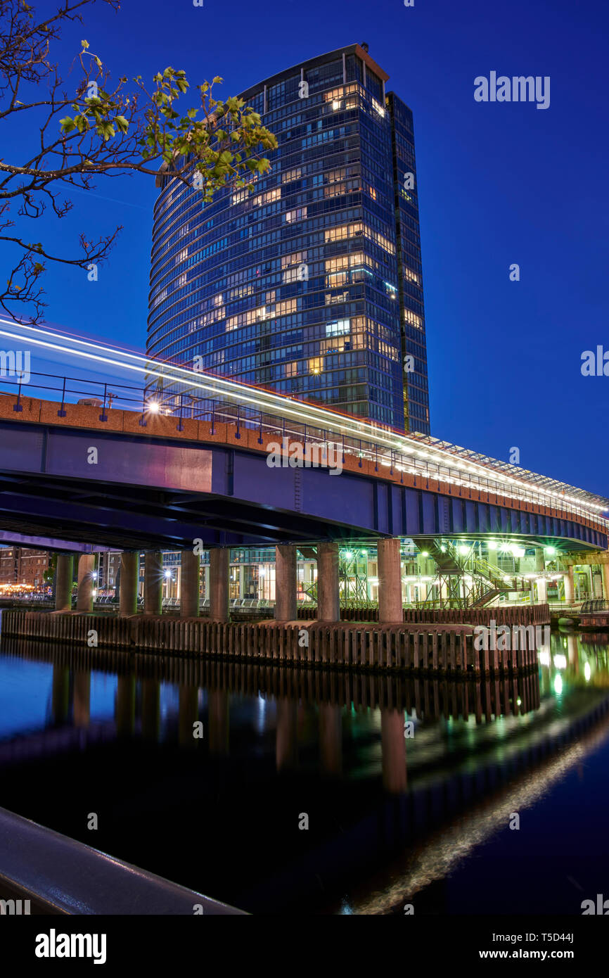 London Marriott Hotel West India Quay High Resolution Stock Photography ...