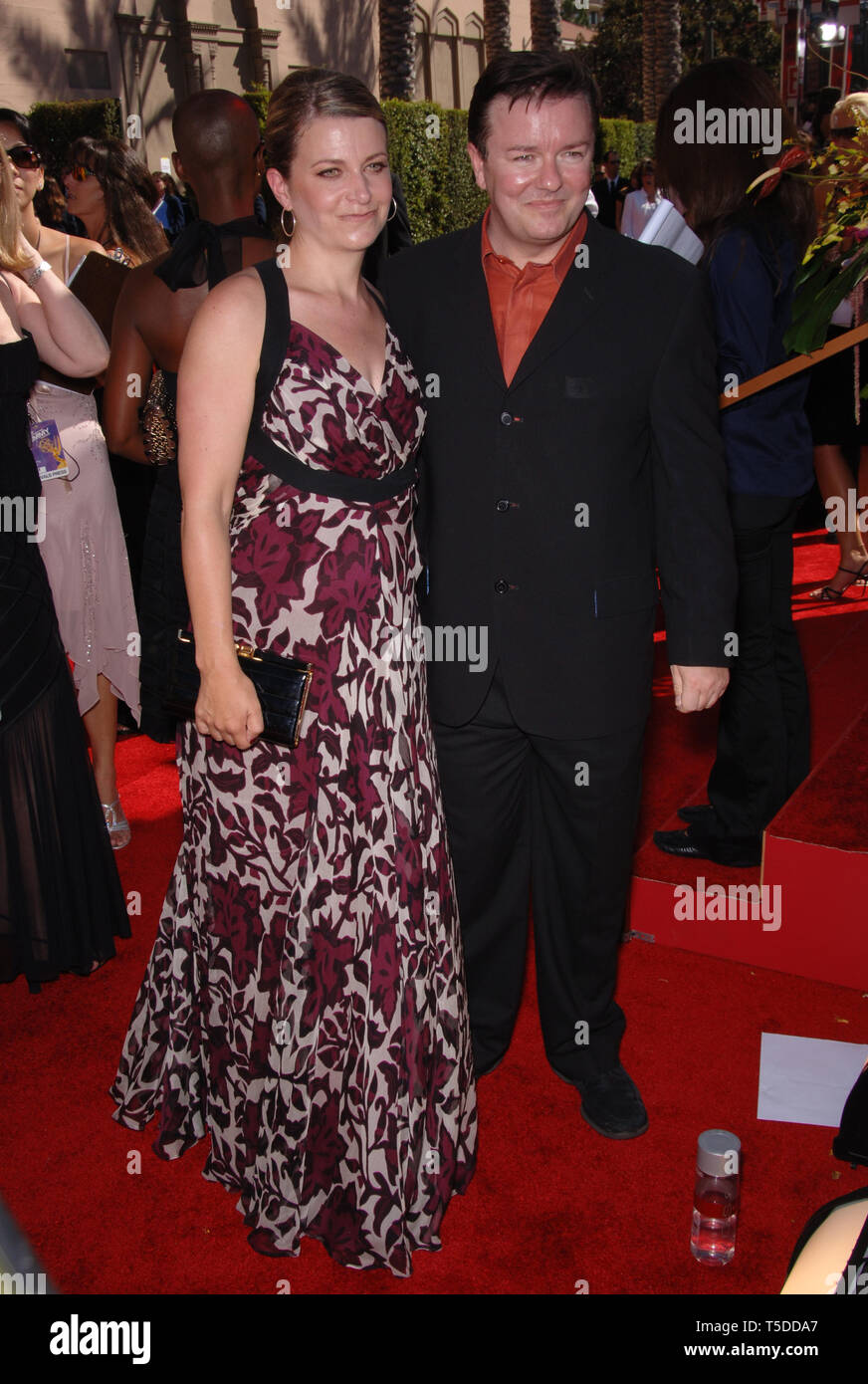 LOS ANGELES, CA. August 27, 2006: Actor RICKY GERVAIS & girlfriend JANE