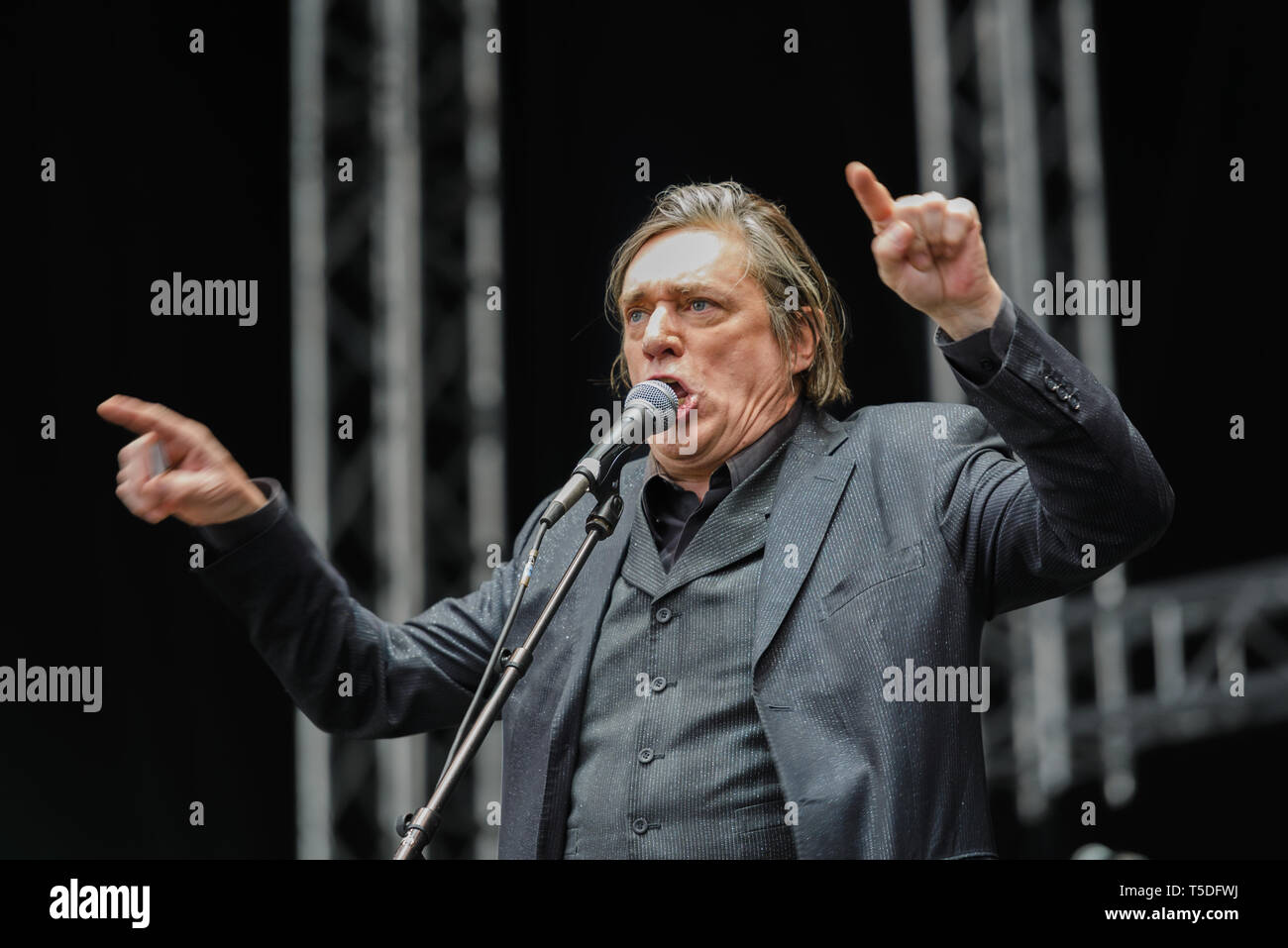 Denmark, Copenhagen - August 11, 2018. The German industrial band Einstürzende Neubauten performs a live concert during the Danish music festival Haven Festival 2018 in Copenhagen. Here singer and artist Blixa Bargeld is seen live on stage. (Photo credit: Gonzales Photo - Bo Kallberg). Stock Photo