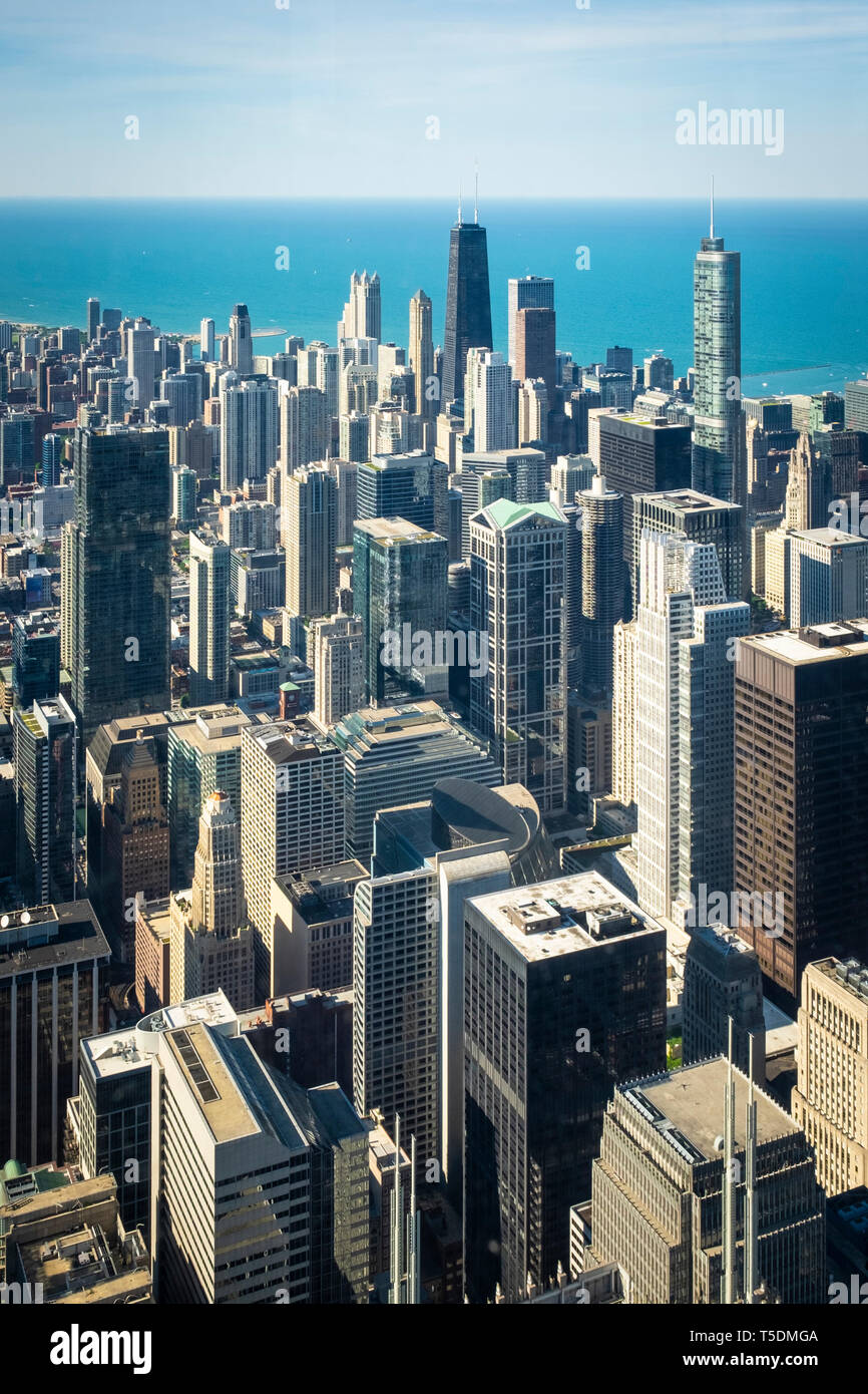 Outstanding bird eye view of Downtown Chicago from the Skydeck at