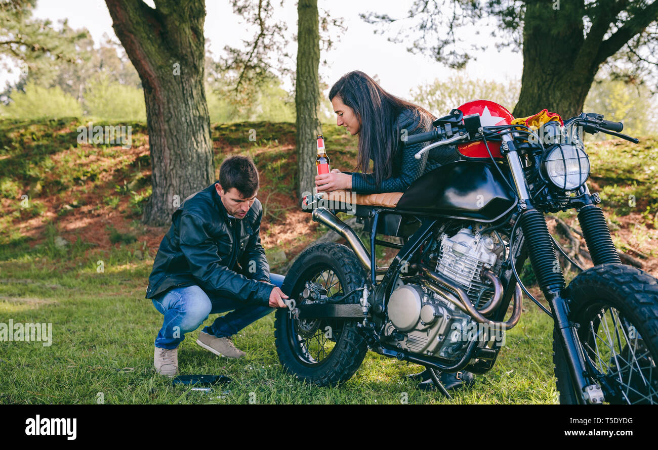 dating a motorcycle girl