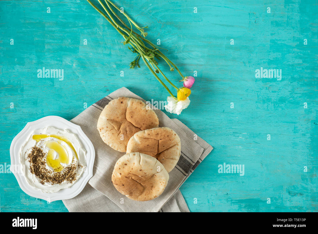 labneh labaneh)middle eastern soft goat's milk cheese with olive oil