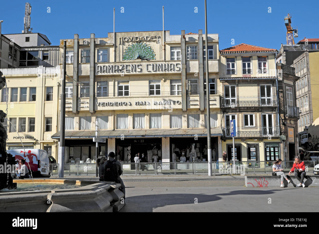 Architecture Art Deco Department Store Stock Photos & Architecture Art