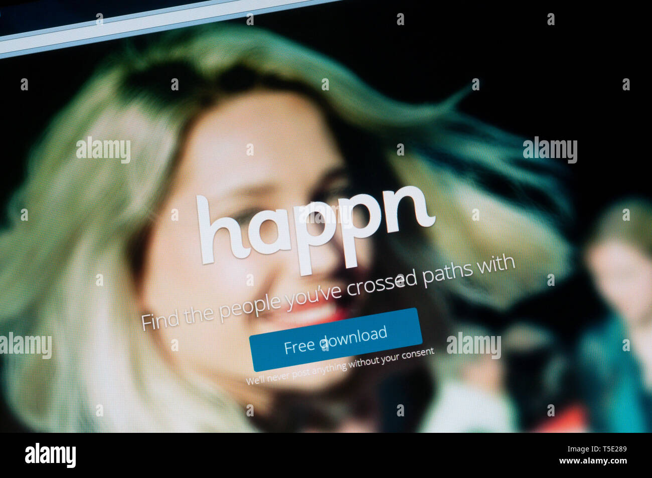Home page of the Happn social network app website. Stock Photo