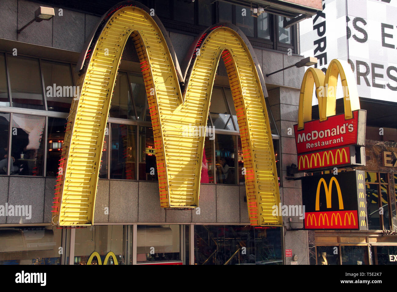 Mcdonald Mcdonalds High Resolution Stock Photography And Images Alamy
