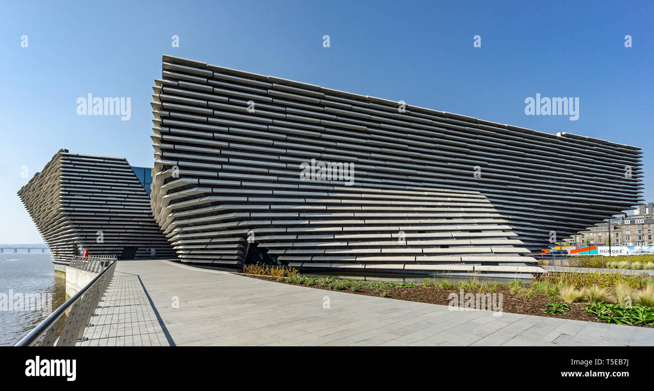 V&A Dundee Scotlands Design Museum on Riverside Esplanade Dundee Scotland UK seen from the eastern side Stock Photo