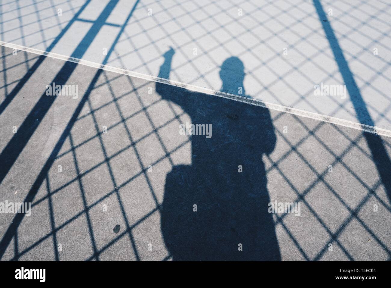 Street light silhouette hi-res stock photography and images - Alamy