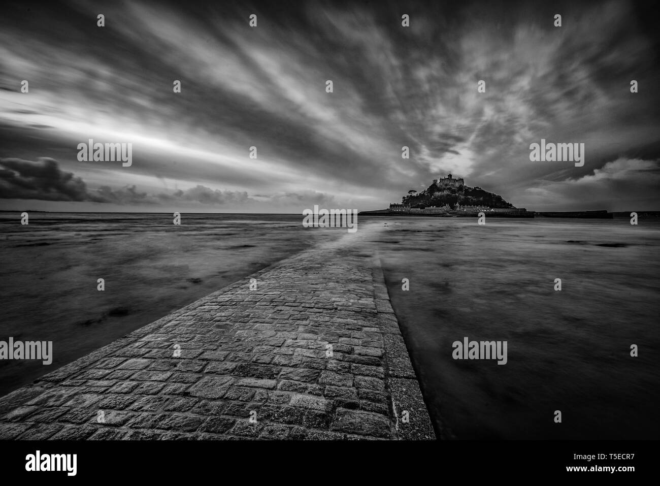 St Michael's Mount black and white Stock Photo Alamy