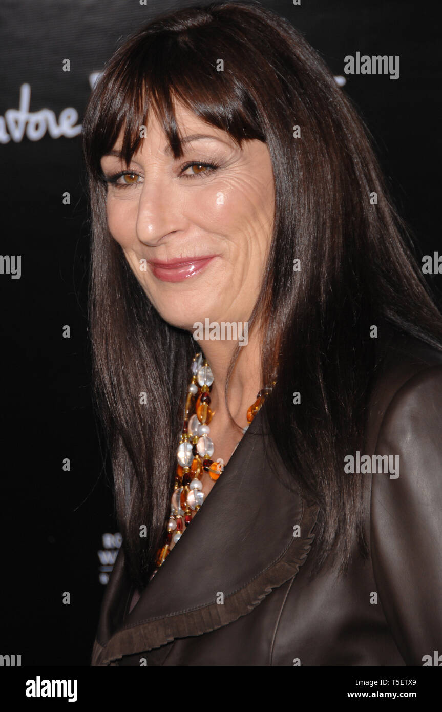 LOS ANGELES, CA. October 08, 2006: ANJELICA HUSTON at the 2006 Rodeo ...
