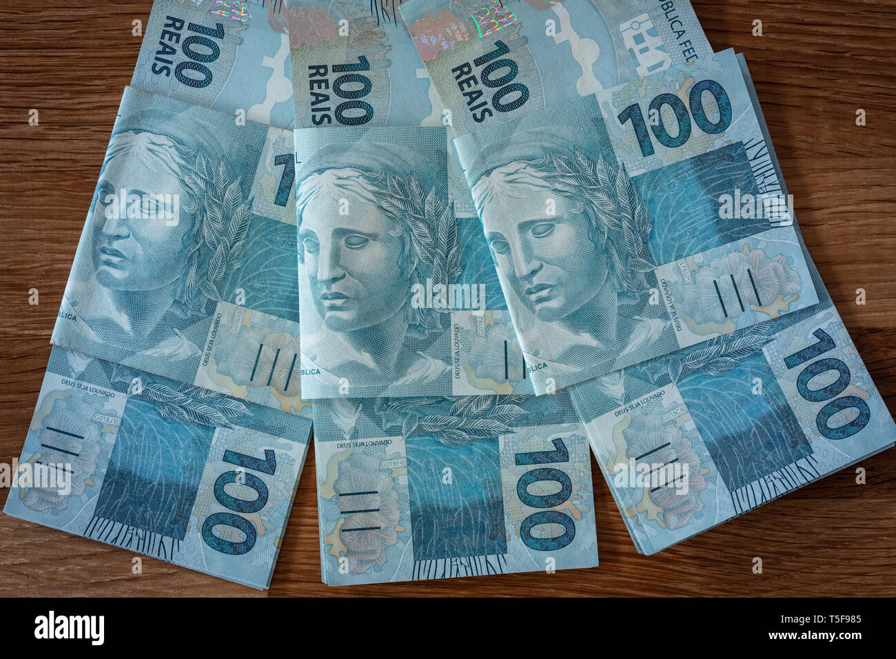 Brazil banknote hi-res stock photography and images - Page 27 - Alamy