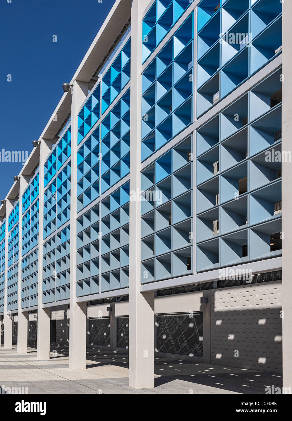 Milton Keynes multistorey ‘smart tech’ car park designed by Leslie