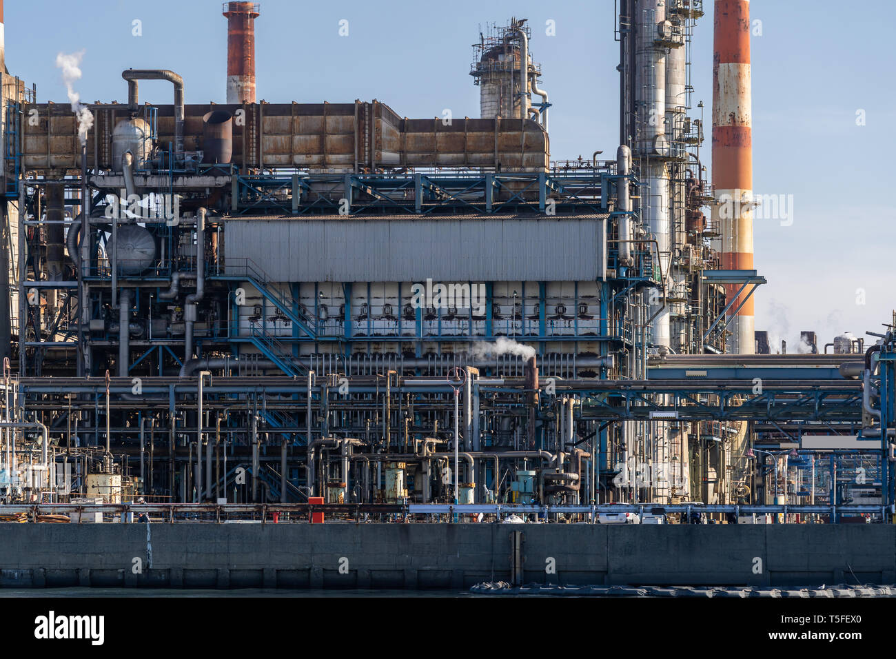 Oil Petrochemical Factory Plant With Gas Storage And Structure Of Pipeline With Smoke From Smokestack In Kawasaki City Near Tokyo Japan Stock Photo Alamy