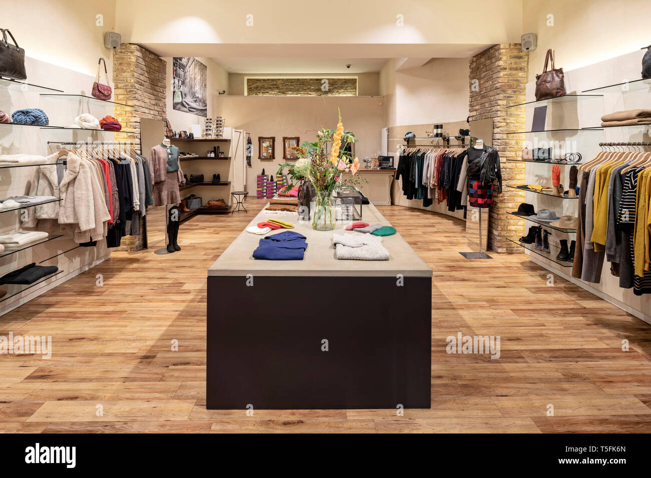 The interior of modern fashion shop Stock Photo - Alamy