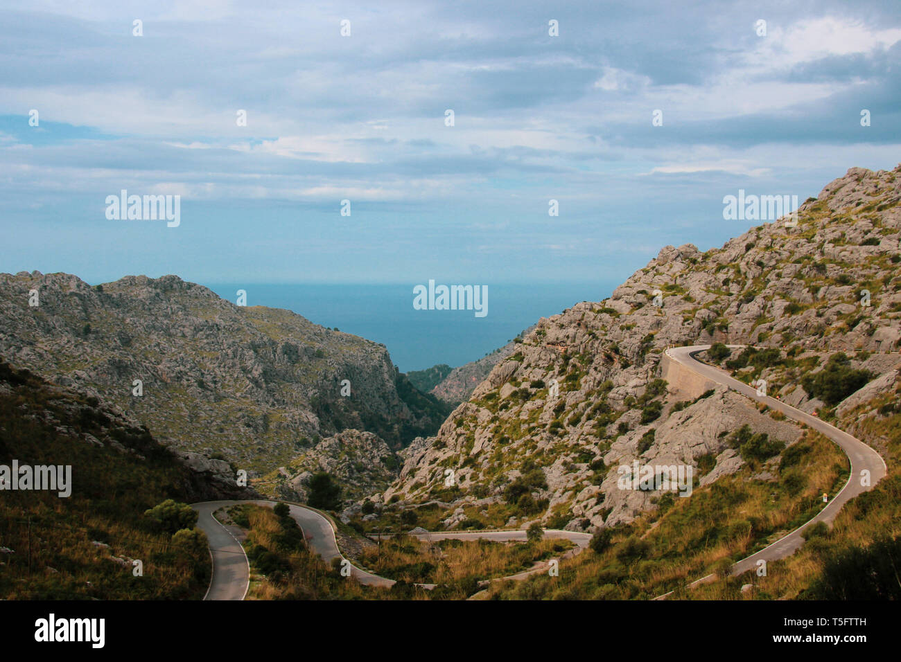 Blick auf Serpentinenstraße nach Sa Calobra, Mallorca, Spanien Stock Photo