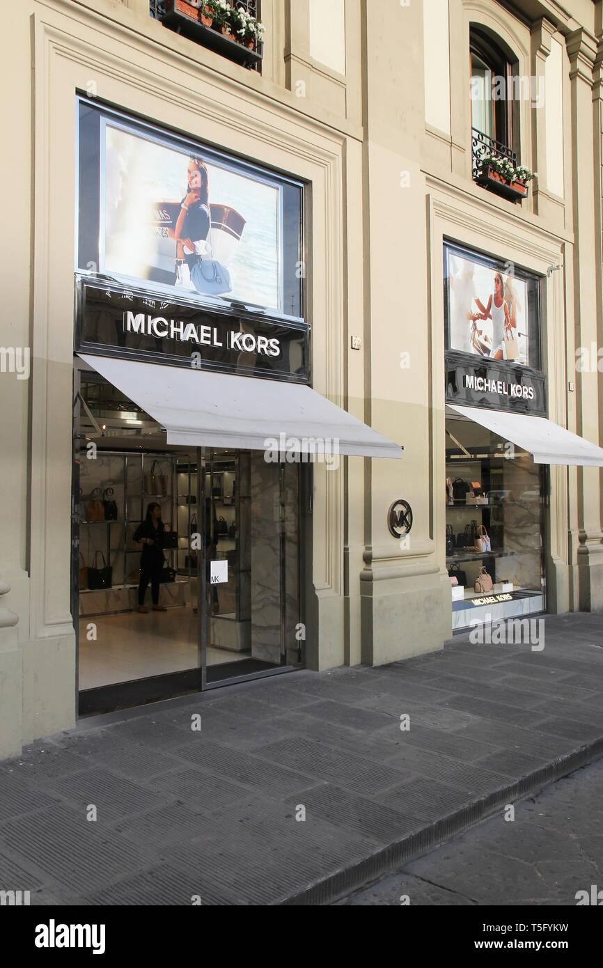 FLORENCE, ITALY - APRIL 30, 2015: Michael Kors fashion store in Florence.  Michael Kors is an American fashion brand with 550 stores worldwide Stock  Photo - Alamy