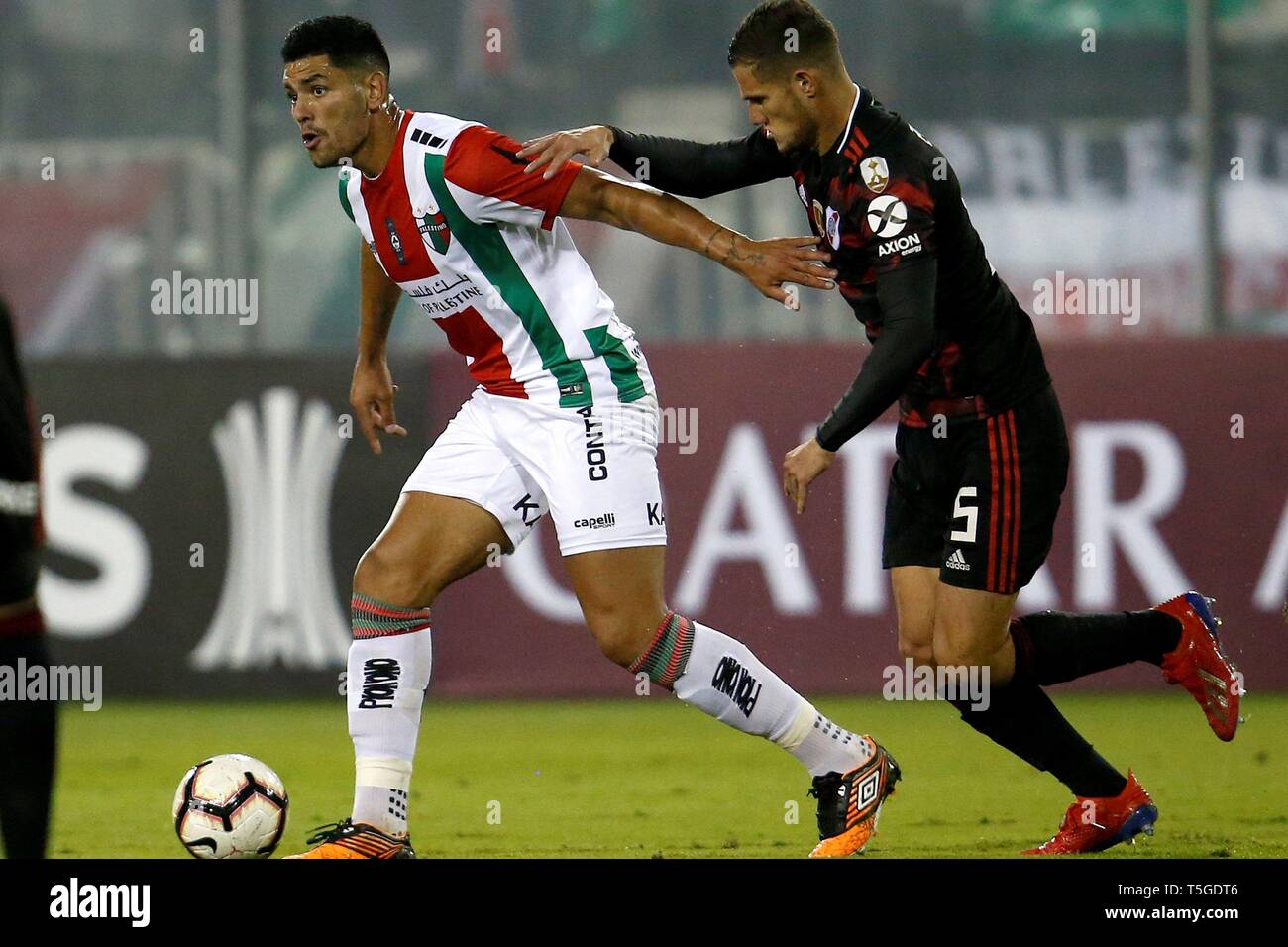 Santiago Chile 24th Apr 2019 River Plate S Bruno Zuculini R Vies For The Ball With Lucas Giuliano Passerini L Of Palestino During A Copa Libertadores A Group Soccer Match Between River Plate