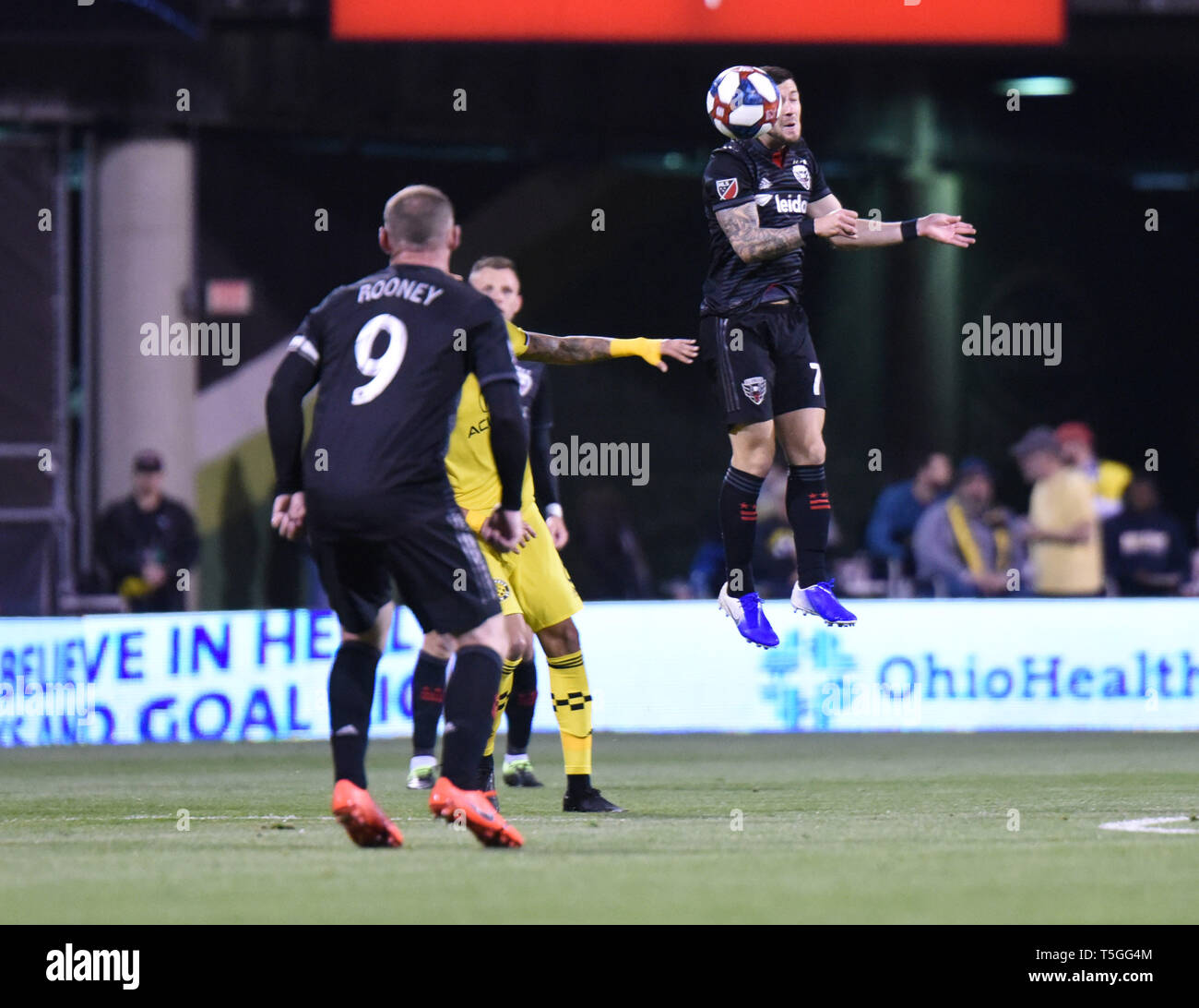 Columbus, OH, USA. 24th Apr, 2019. April 24, 2019: D.C. United forward Paul Arriola (7) heads the ball during the MLS match between DC United and Columbus Crew SC at Mapfre Stadium in Columbus, Ohio. Austyn McFadden/ZUMA Credit: Austyn McFadden/ZUMA Wire/Alamy Live News Stock Photo