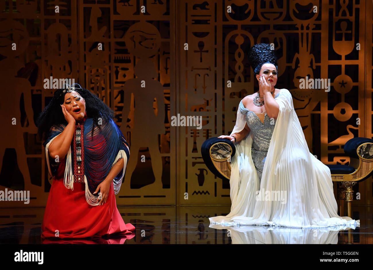 Erfurt, Germany. 24th Apr, 2019. Michelle Bradley (l) as Aida and Eliska Weissova as Amneris rehearse a scene from the opera 'Aida' by Giuseppe Verdi on the stage of the Theater Erfurt. The production by Andre Heller-Lopes will premiere on 27 April 2019. It is the penultimate production of the current season of the Erfurt Theatre. Credit: Martin Schutt/dpa-Zentralbild/dpa/Alamy Live News Stock Photo