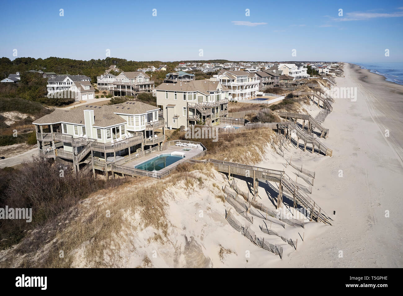 USA. North Carolina, Corolla, Atlantic Ocean, Outer banks, homes facing