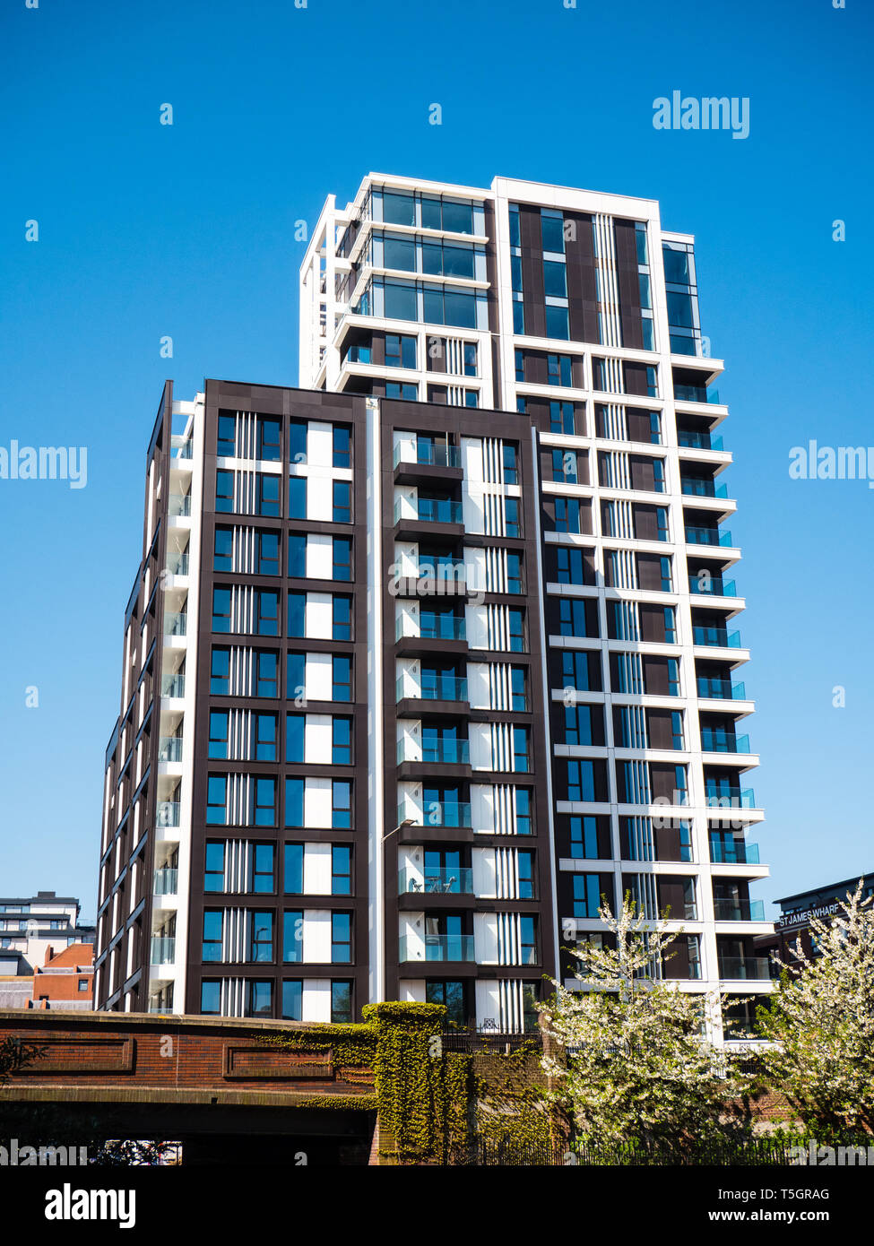 Verto Reading, Luxury Housing Development, River Kennet, Reading, Berkshire, England, UK, GB. Stock Photo