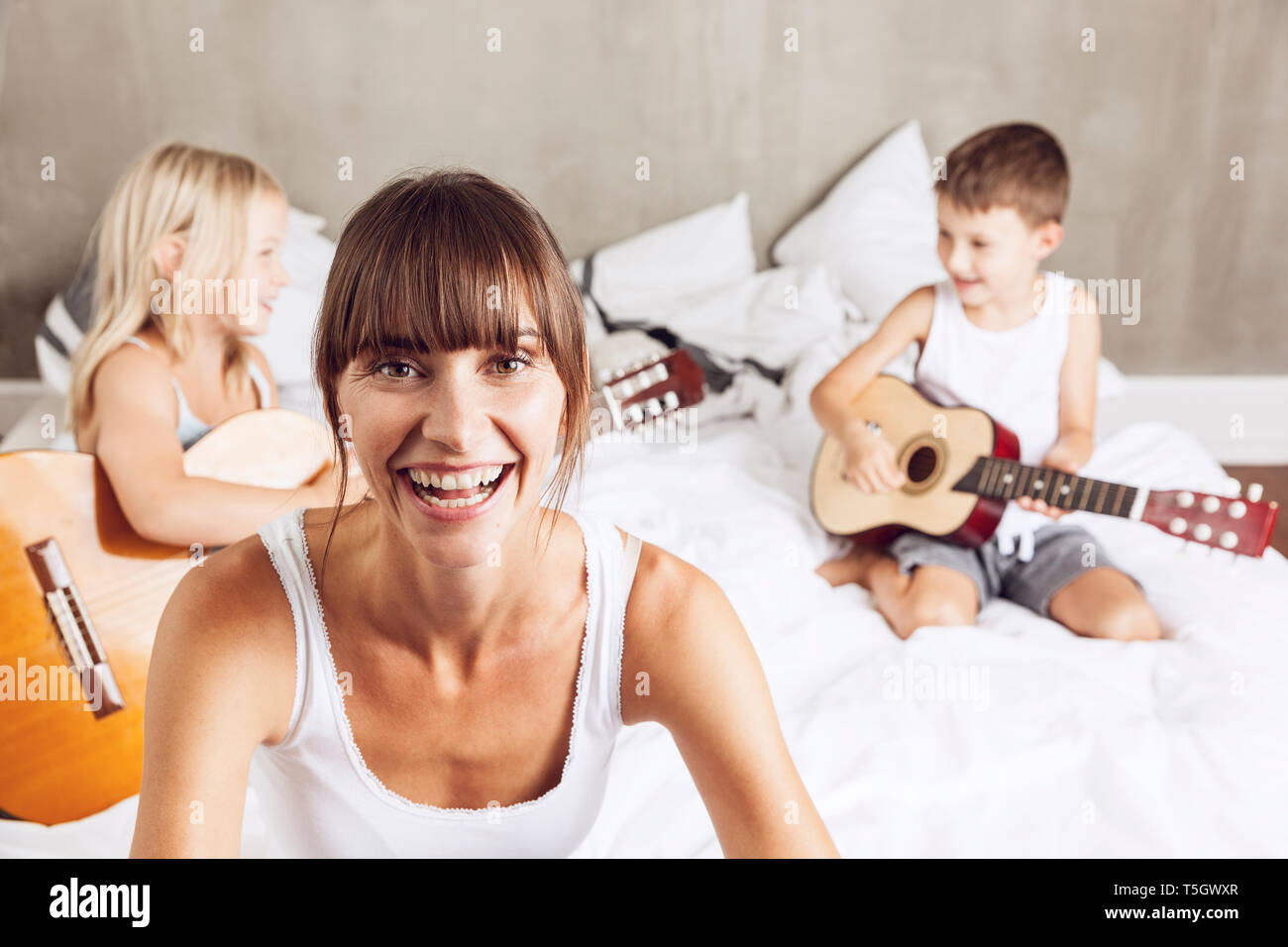 Happy mother children hi-res stock photography and images - Alamy
