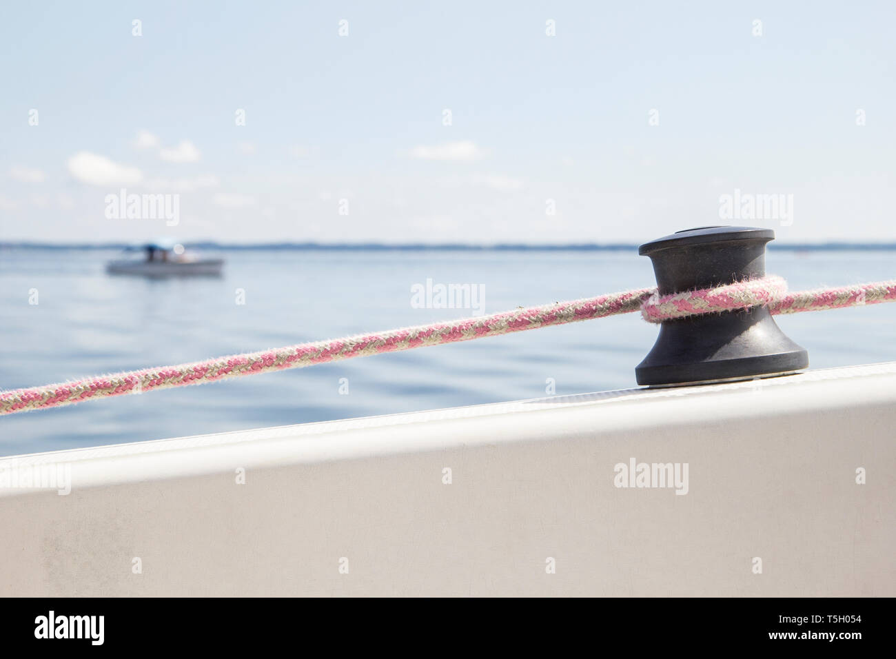 Rope and rope windlass Stock Photo Alamy
