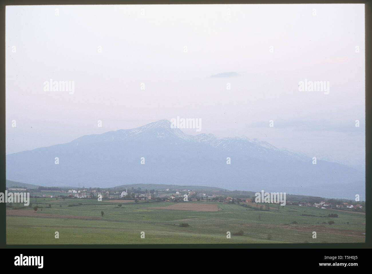 April 24, 2019 - Camp Bondsteel, Kosovo, Yugoslavia - The Saar Planinna mountains in southern Kosovo, May 3, 2002. (Credit Image: © Bill Putnam/ZUMA Wire) Stock Photo