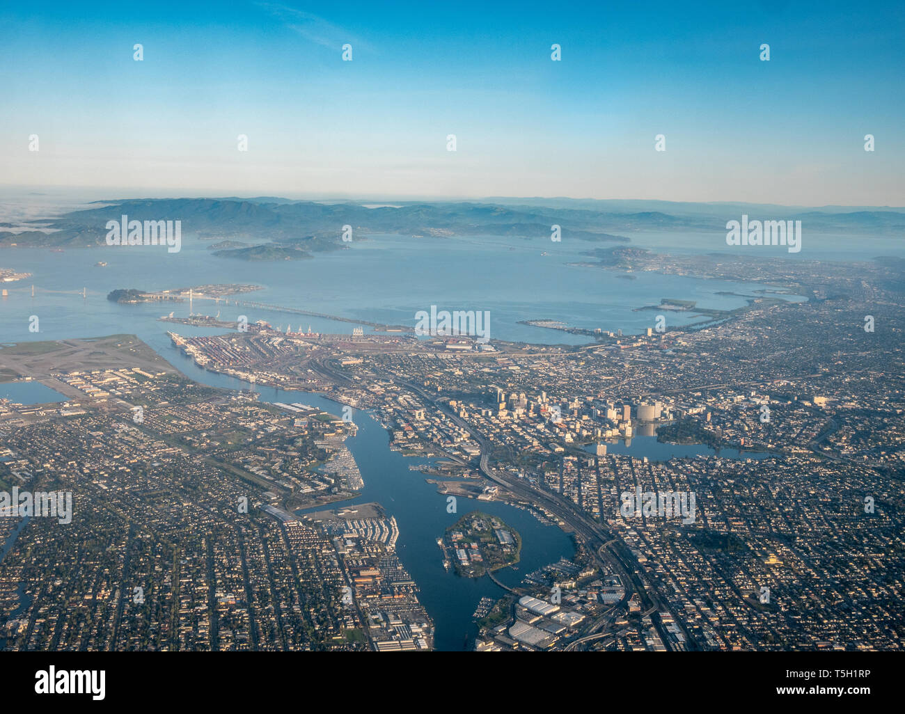 Aerial Picture of Downtown Oakland from the Plane Stock Photo - Alamy