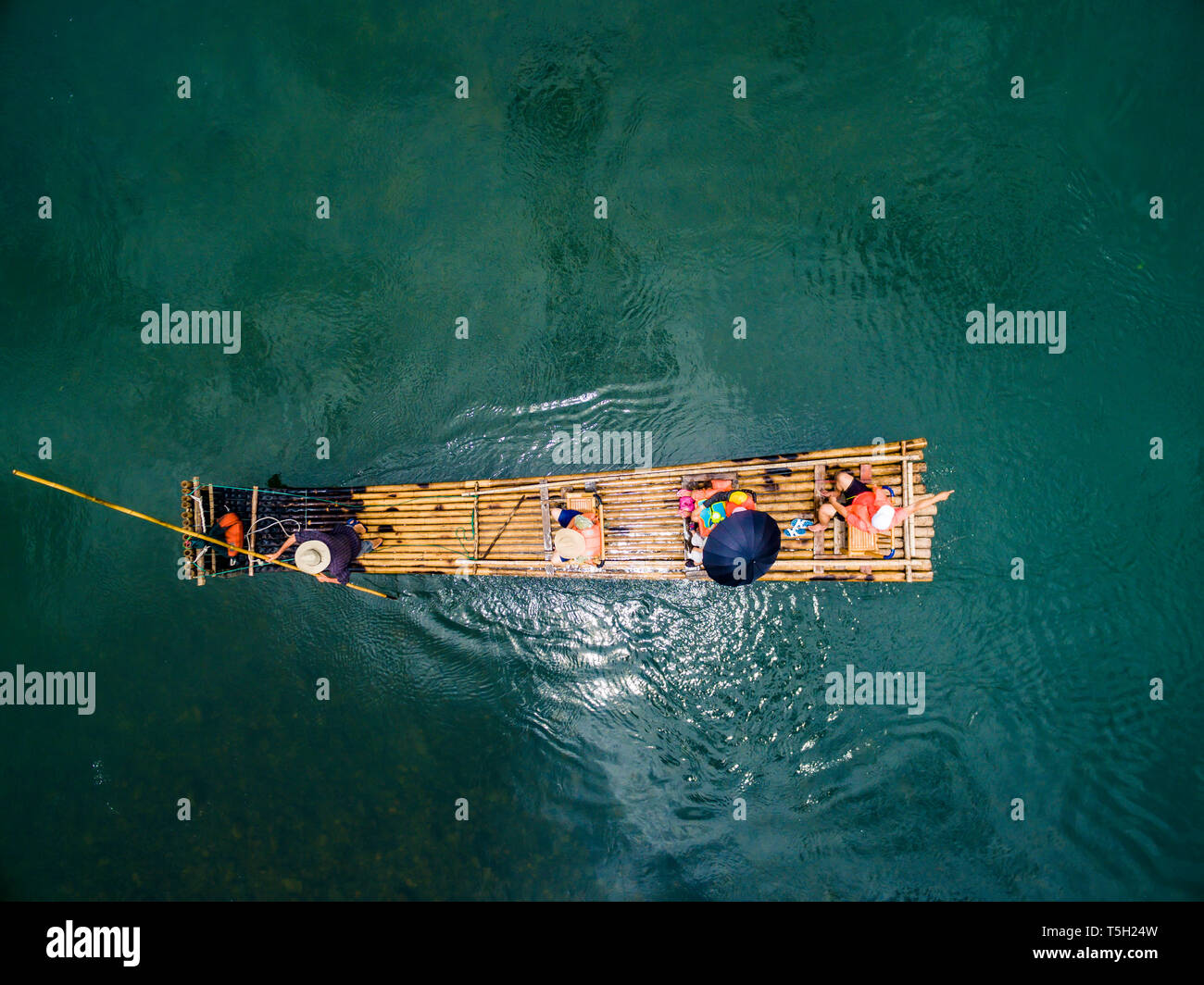 Bamboo raft on the Lijiang River in Guilin, Guangxi Stock Photo