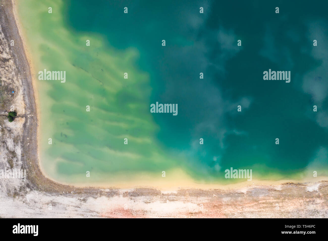 Still top down aerial view hi-res stock photography and images - Alamy