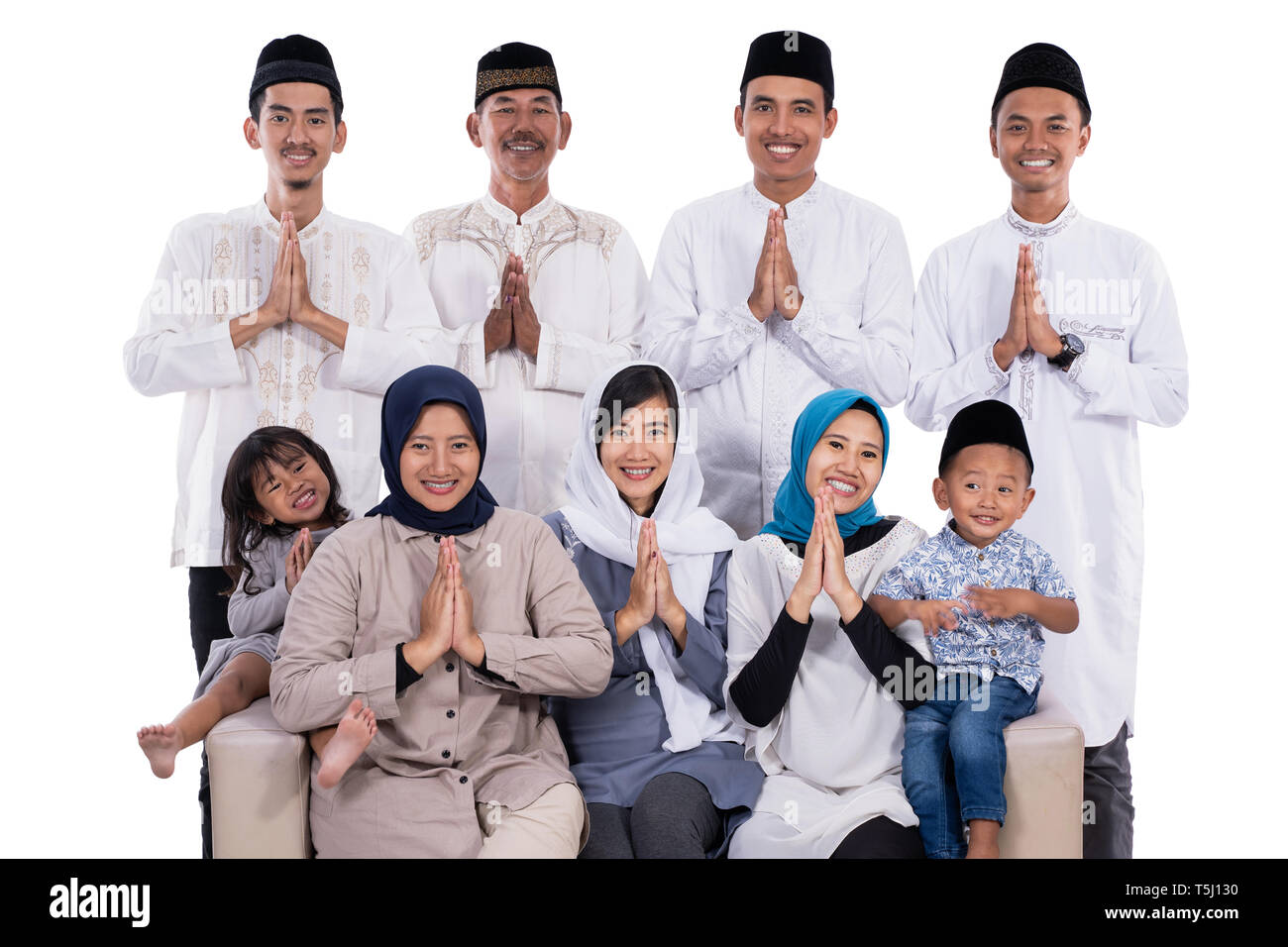Азия мусульмане. Мусульманская семья в Азии. Семья мусульман азиаты. Малайзия мусульмане азиаты. Фото семьи мусульман много детей.